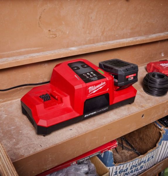 M18雙口超級充電器 美沃奇,Milwaukee,台灣總代理,公司貨,鋰電動工具,M12,12V,M18,18V鋰電,充電器,赫杰國際