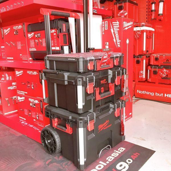 【Milwaukee美沃奇】黑色限量版-配套工作推車_3件組合(現貨)建議自取 Milwaukee、美沃奇、PACKOUT、配套、配套工具箱、配套工具車、美沃奇推車、推車、黑色推車、美沃奇黑色推車、美沃奇黑色工具箱