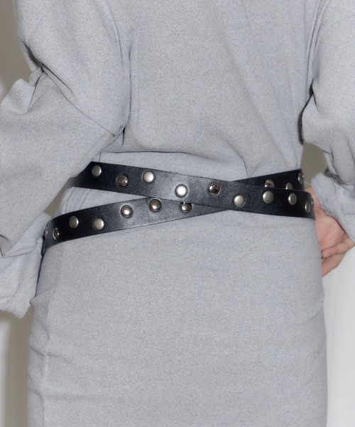 多功能鉚釘長皮帶 