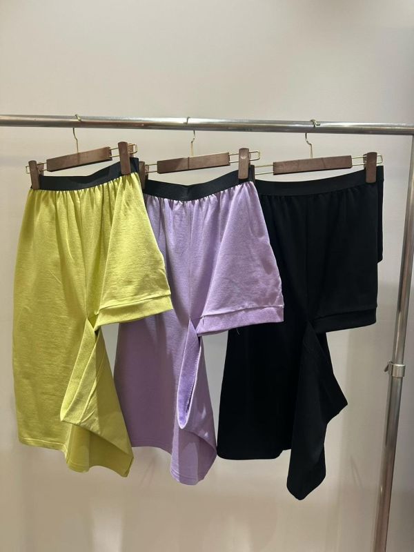 破洞剪裁中長裙 