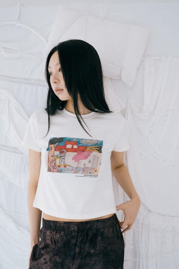 手繪插圖短版上衣 