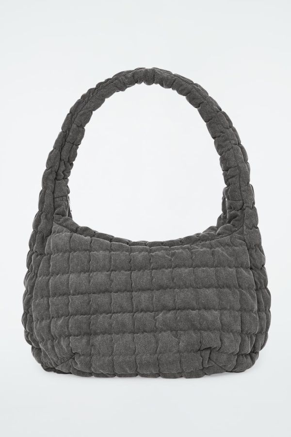 COS RECYCLED POLYESTER QUILTED OVERSIZED SHOULDER BAG 