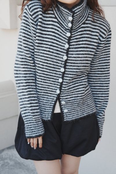 條紋Q彈針織外套 