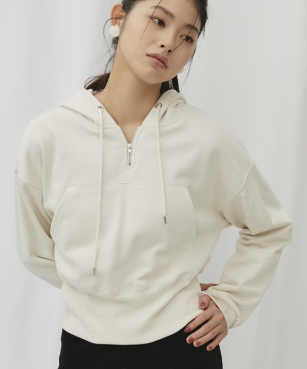 短版合身設計帽T 