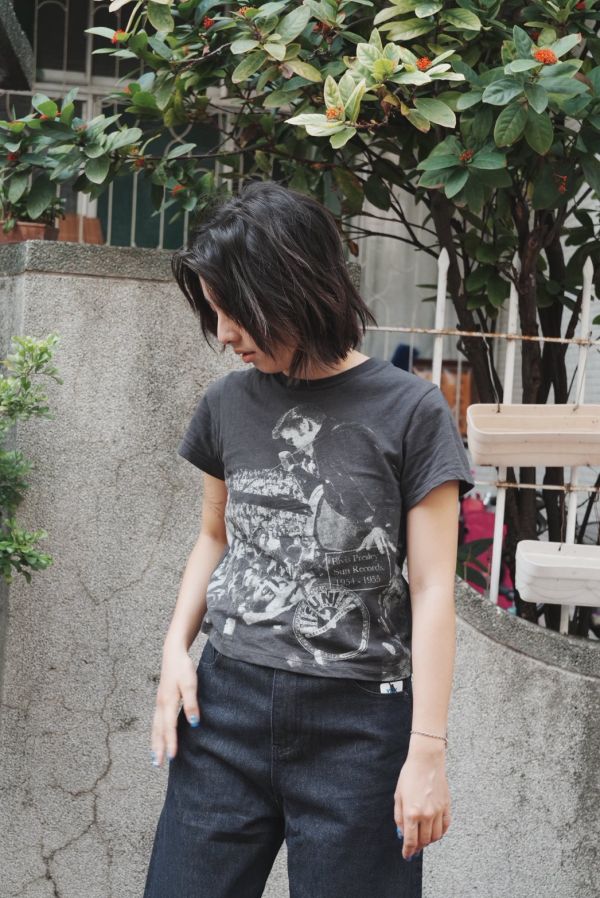 The King of Rock & Roll 貓王合身小短T 