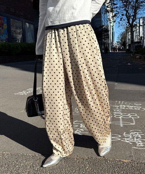 緞面蕾絲點點褲 