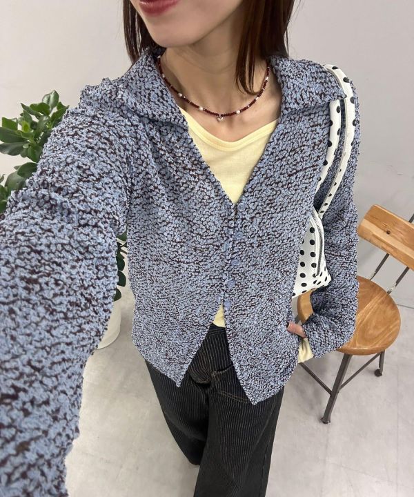 爆米花皺皺排釦上衣 