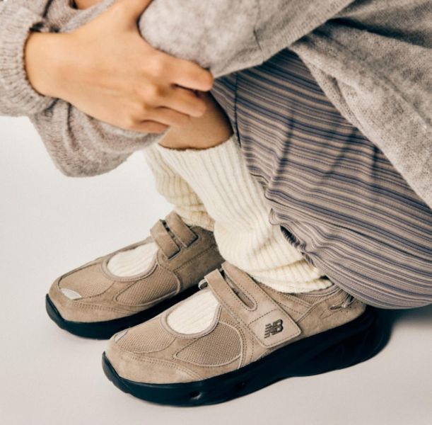 NEW BALANCE BREEZE 麂皮瑪莉珍 