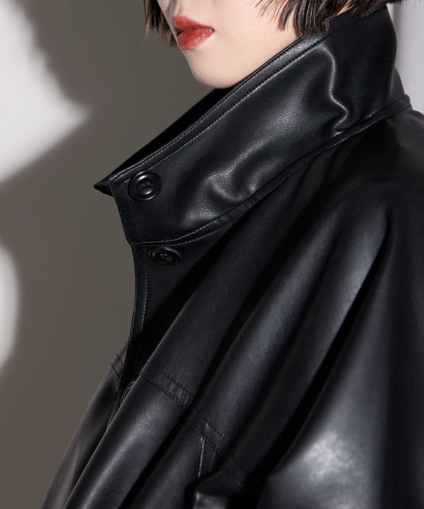 短版收腰皮外套 
