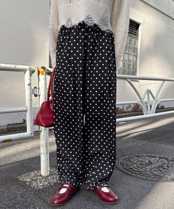 緞面蕾絲點點褲 