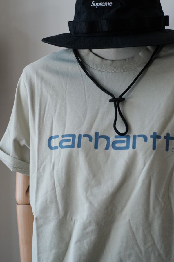 Carhartt 酪梨牛奶 logo T 