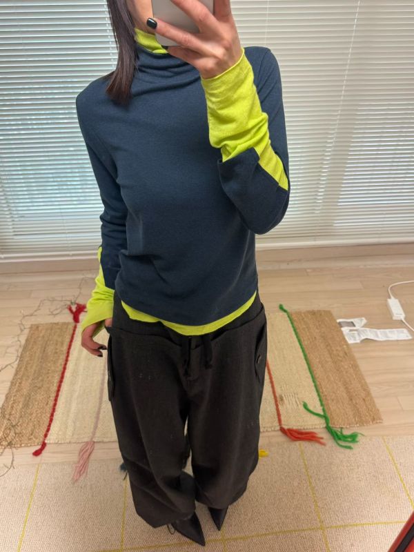 假兩件設計小高領打底衣 