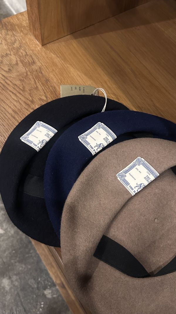 THE H.W. DOG & CO 大帽簷羊毛貝蕾帽 