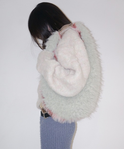 BICOLOR ROUND FUR BAG 雙色毛毛包 