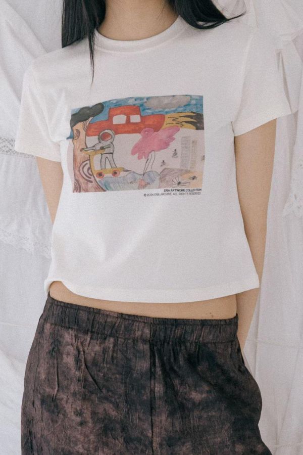 手繪插圖短版上衣 