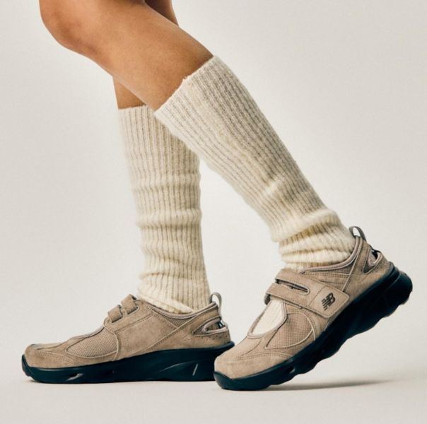 NEW BALANCE BREEZE 麂皮瑪莉珍 