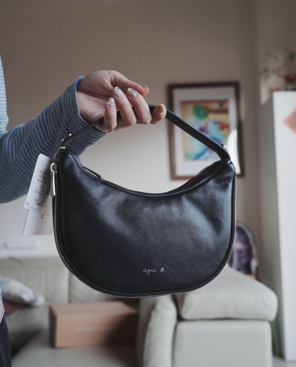 agnes b. Voyage 真皮彎月兩用包 