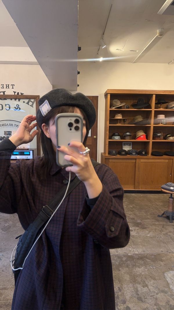 THE H.W. DOG & CO 大帽簷羊毛貝蕾帽 