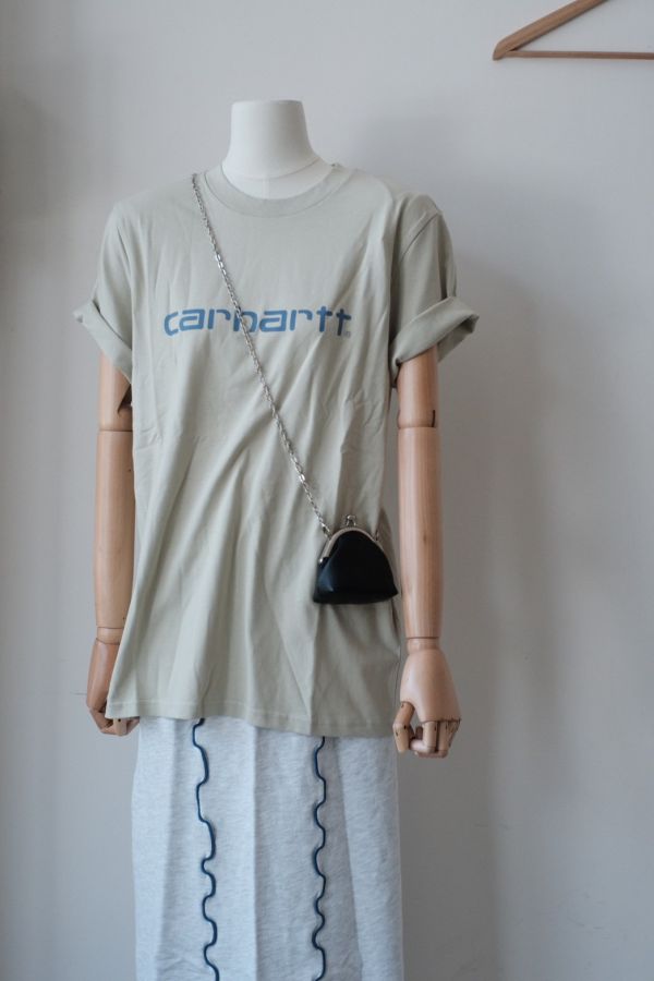 Carhartt 酪梨牛奶 logo T 