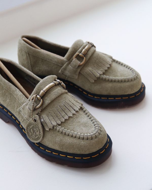 DR. MARTENS ADRIAN SNAFFLE 麂皮流蘇樂福鞋 