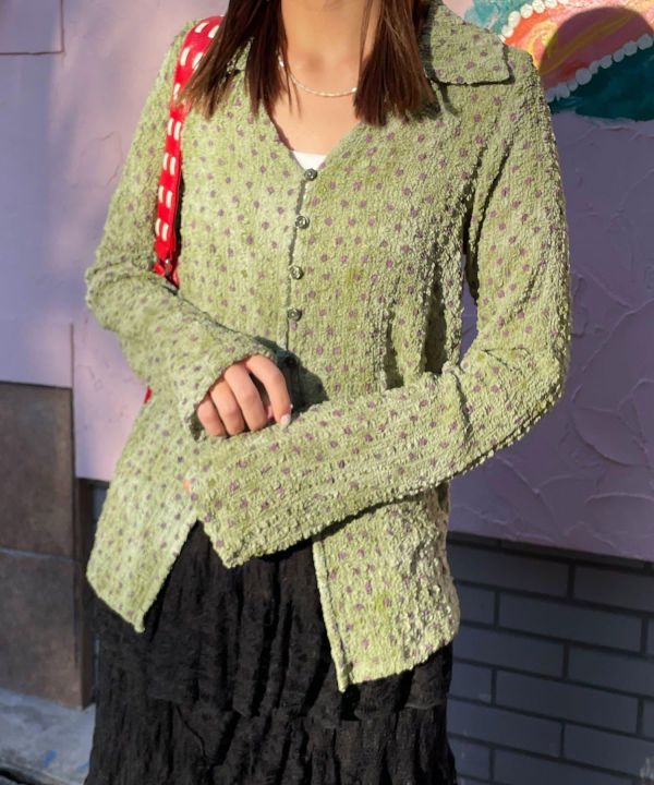 爆米花皺皺排釦上衣 