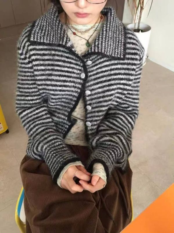 條紋Q彈針織外套 