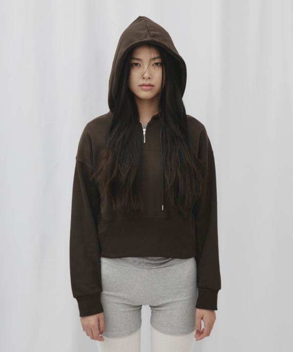 短版合身設計帽T 