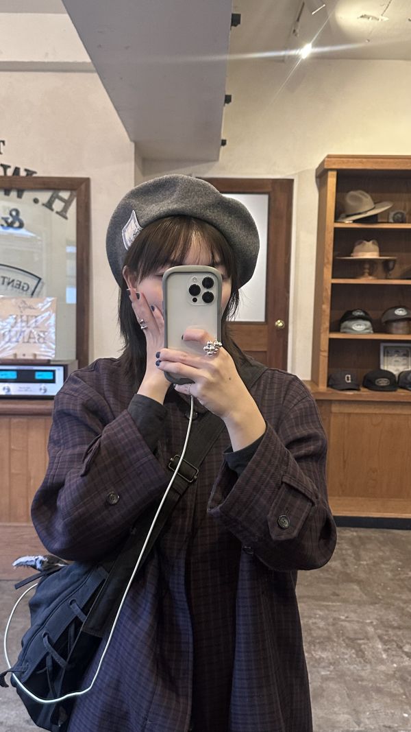 THE H.W. DOG & CO 大帽簷羊毛貝蕾帽 