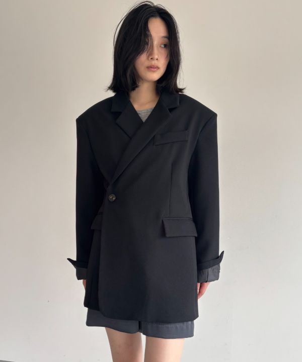 斜釦西裝外套 