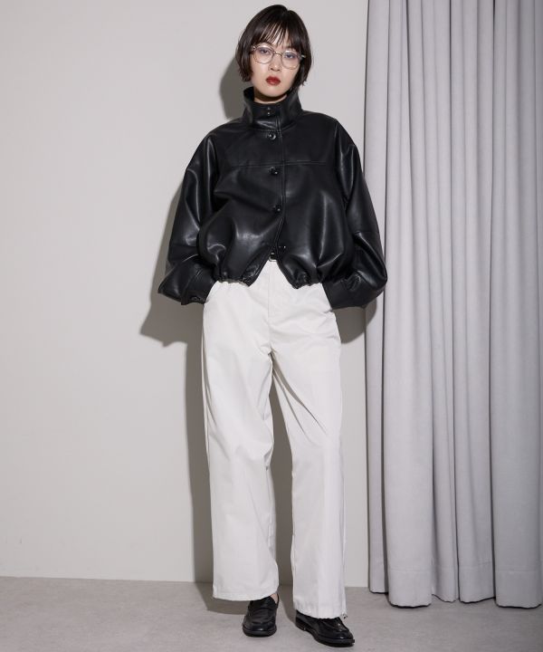 短版收腰皮外套 