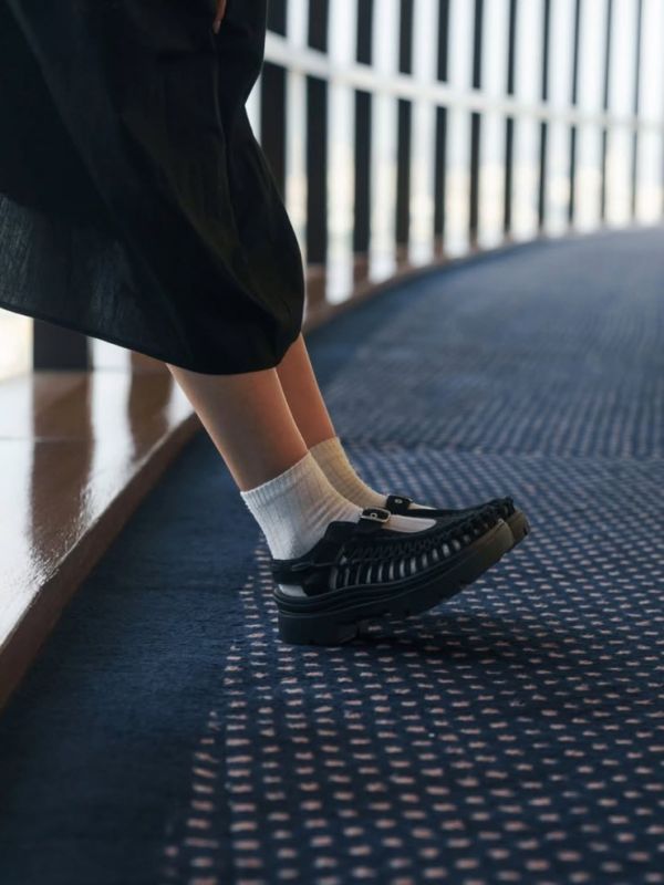 KEEN 瑪莉珍涼鞋 