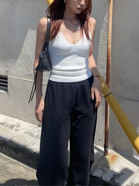 深V花邊大露背 辣妹背心 