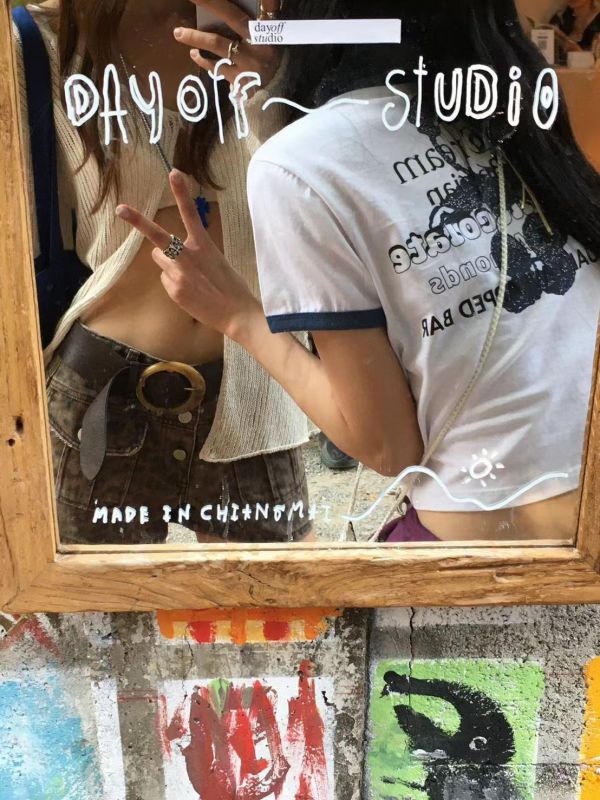 滾邊燙印小短T 