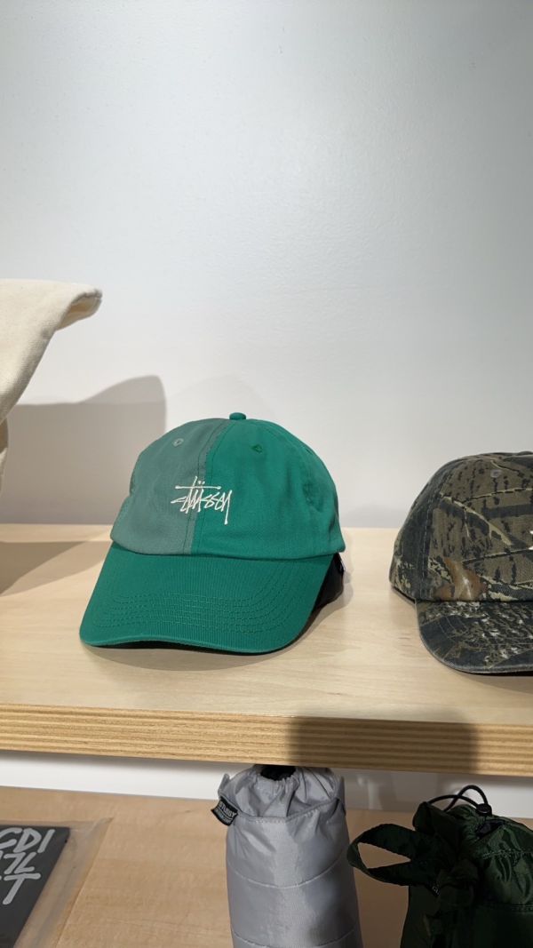 STUSSY 拼色老帽 