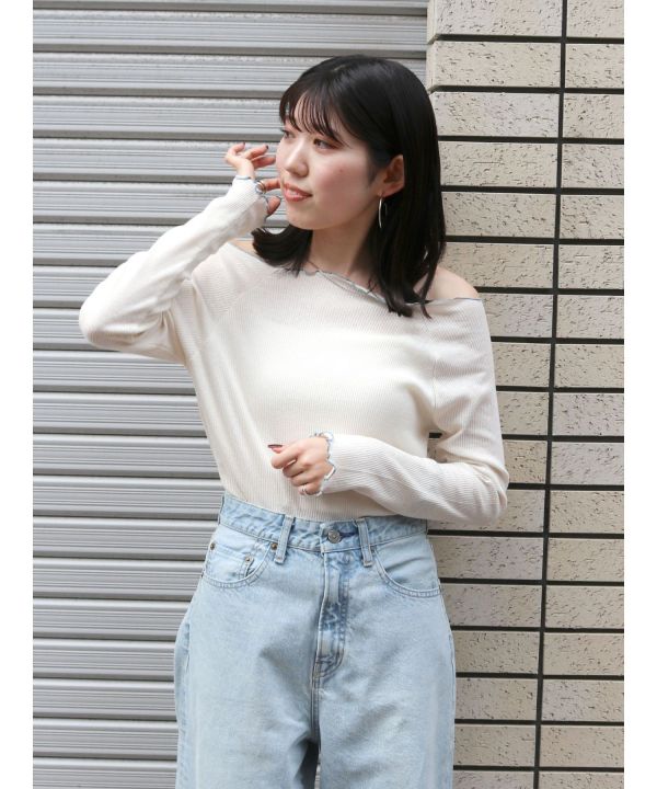 薄薄彈性平肩捲邊上衣 