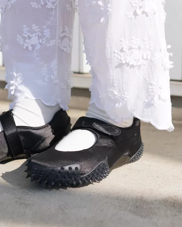PUMA MOSTRO FEY 緞面瑪莉珍 