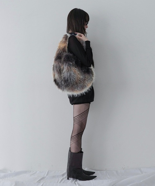 BICOLOR ROUND FUR BAG 雙色毛毛包 