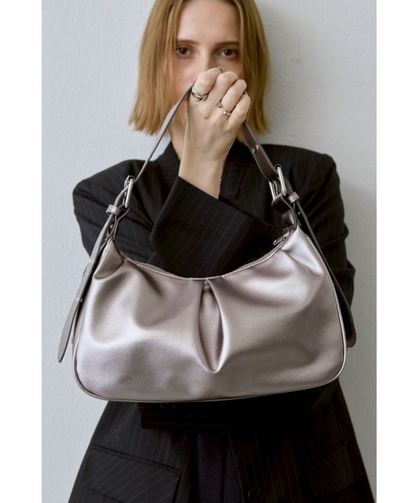 多孔背帶單肩包 