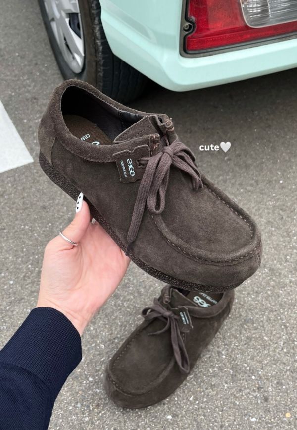 23.65 NUTTY 麂皮袋鼠鞋 