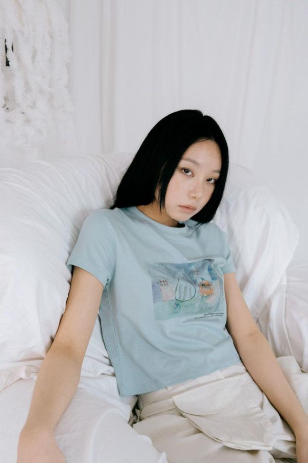 手繪插圖短版上衣 