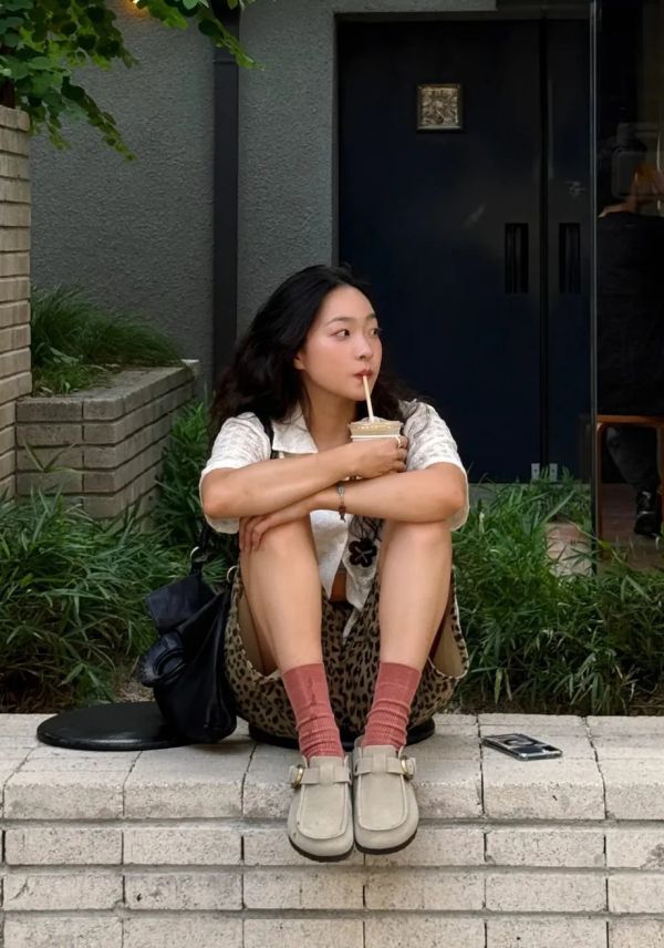 IYSO 真皮半拖鞋 