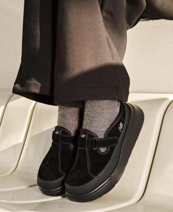 NEW BALANCE ROVER 麂皮厚底半拖鞋 