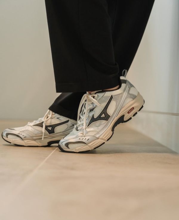 Mizuno MXR 灰銀/銀綠/米白銀（紅logo) 