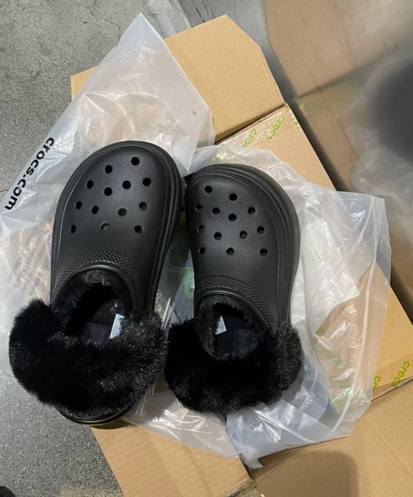 CROCS STOMP LINED CLOG 雪屋 