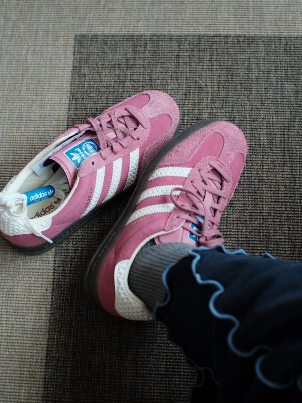 ADIDAS GAZELLE 莓果粉 