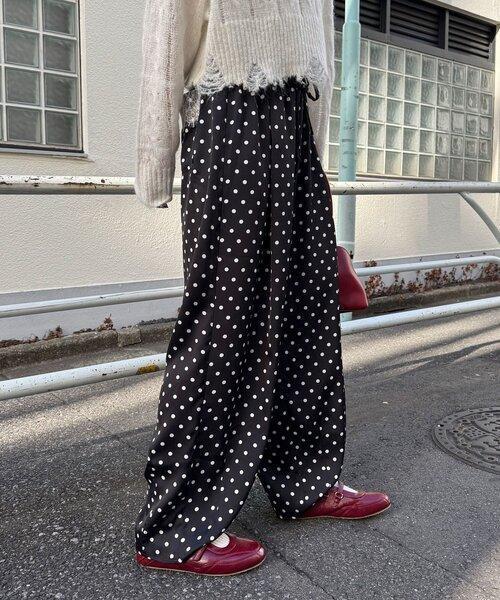 緞面蕾絲點點褲 