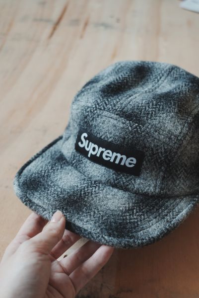 SUPREME 格紋羊毛帽 