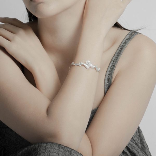 WHi Studio｜浪 𝘞𝘢𝘷𝘦𝘴｜《濤》手鏈 