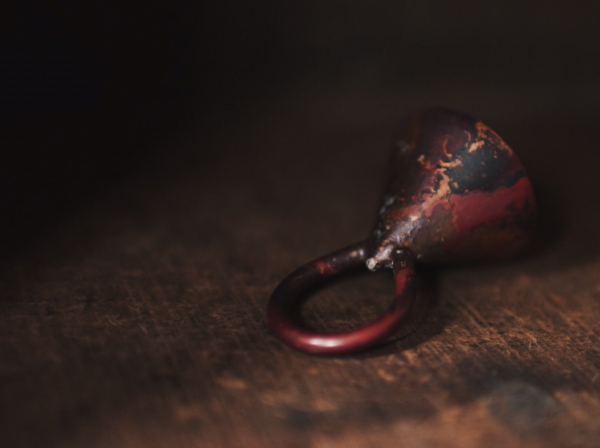 隙裏有光｜滅燭器 