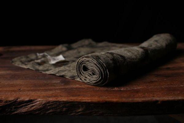 鐵鏽物件｜茶席巾_欖仁 